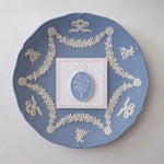 Heirloom Cameo Needleminder