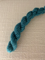 Noosa Dark Dinky Dyes Jumbuck 1122-D