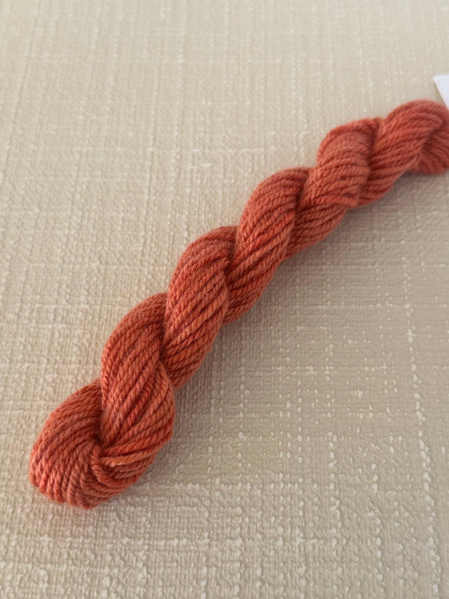 Hibiscus Very Dark Dinky Dyes Jumbuck 1102-VD